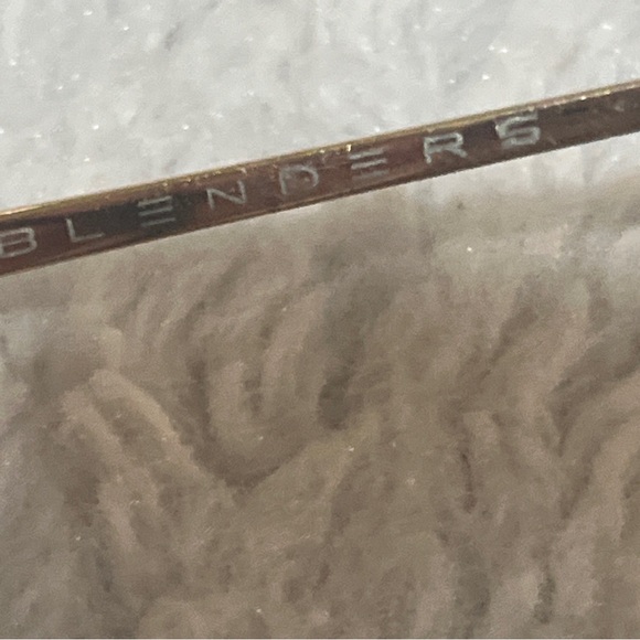 Blenders Sunglasses 1 And 2 Frames Different Styles - Picture 7 of 10